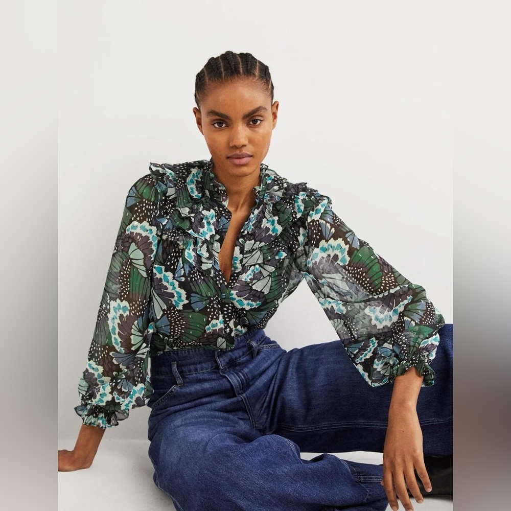 Boden Ruffle Neck Black Petal Stamp Floral top